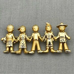 Vintage AJC Children of the World Brooch Gold Tone Kids Holding Hands Unity Pin